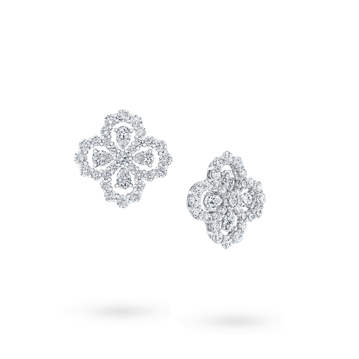 Diamond Loop钻石耳环斜视图