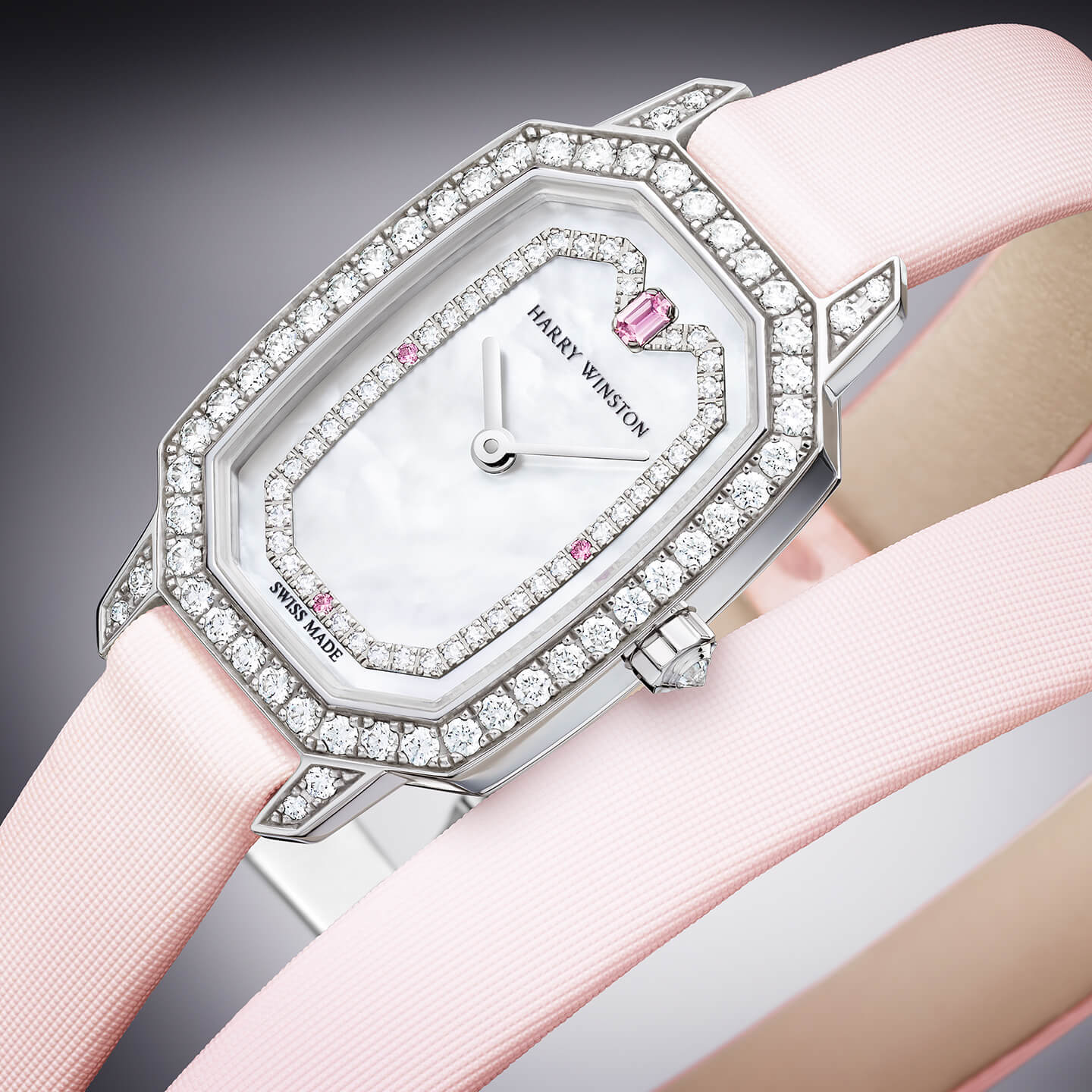 Harry Winston introduit le premier modèle de sa collection 2018