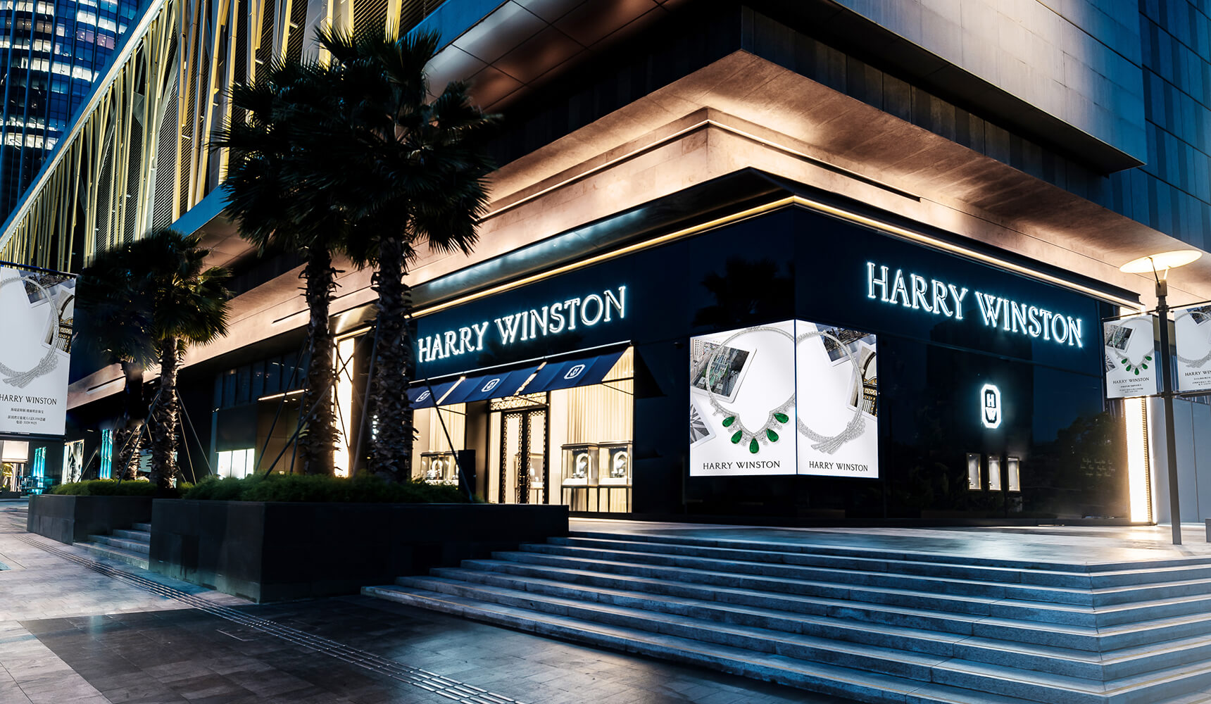 Winston Kaleidoscope系列坠饰由无与伦比的彩色宝石打造而成