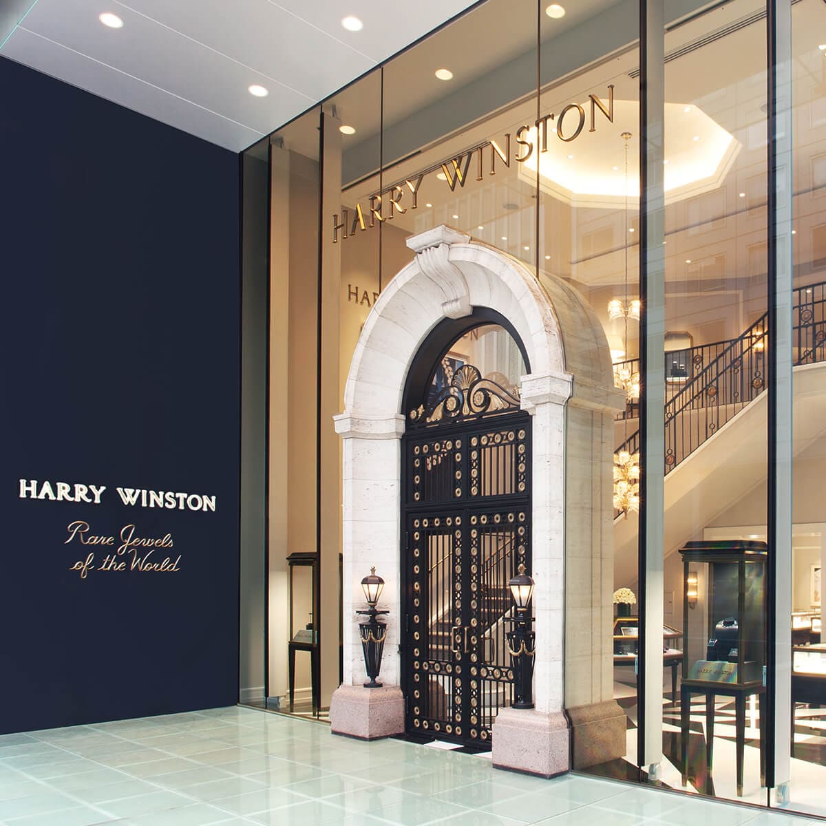 Entrance of the Harry Winston Salon in Ginza